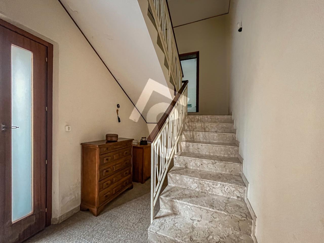 Apartamento de 3 divisões em Santa Maria Nuova, Italy N.º 14642