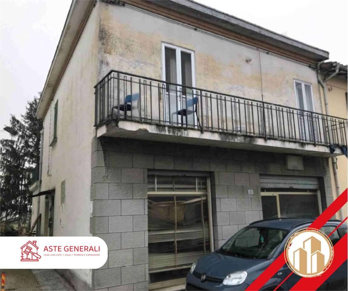 3 bedrooms House in Molinella, Italy No. 357726