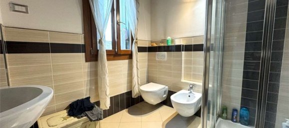 3 rooms Apartment in Montecchia di Crosara, Italy No. 276479 9