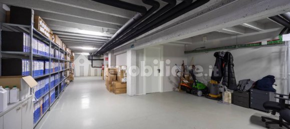 3500m² Warehouse in Turin, Italy No. 53929 5