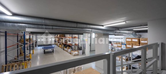 3500m² Warehouse in Turin, Italy No. 53929 3