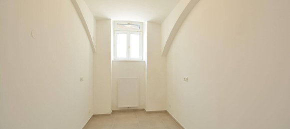 2 rooms Apartment in Penzing, Austria No. 245383 4