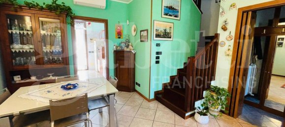 3 chambres Maison à Valsamoggia, Italy No. 320003 31