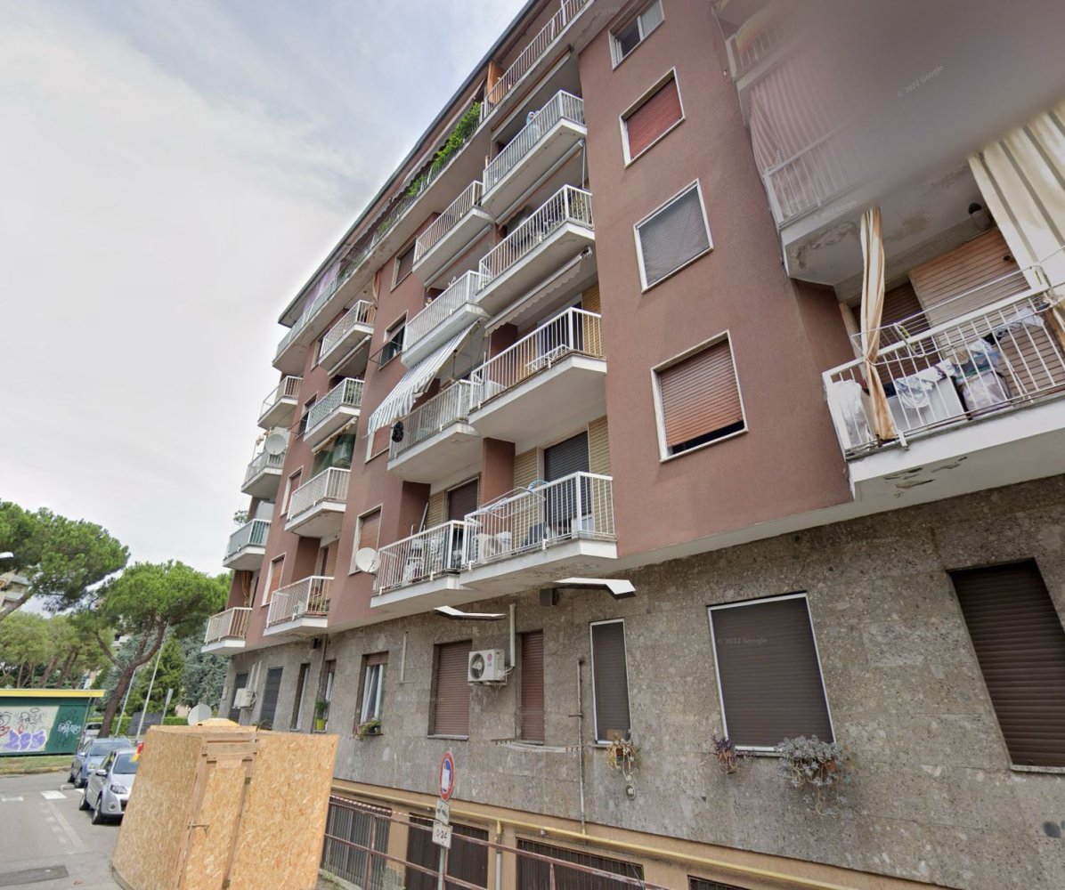 2-salle Appartement à Cinisello Balsamo, Italy No. 1963