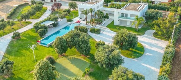 3 bedrooms Villa in Monopoli, Italy No. 58696 3