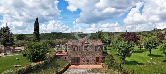 3 bedrooms House in Sinalunga, Italy No. 291779 5