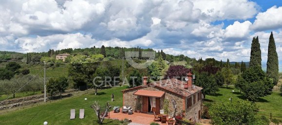 3 bedrooms House in Sinalunga, Italy No. 291779 3