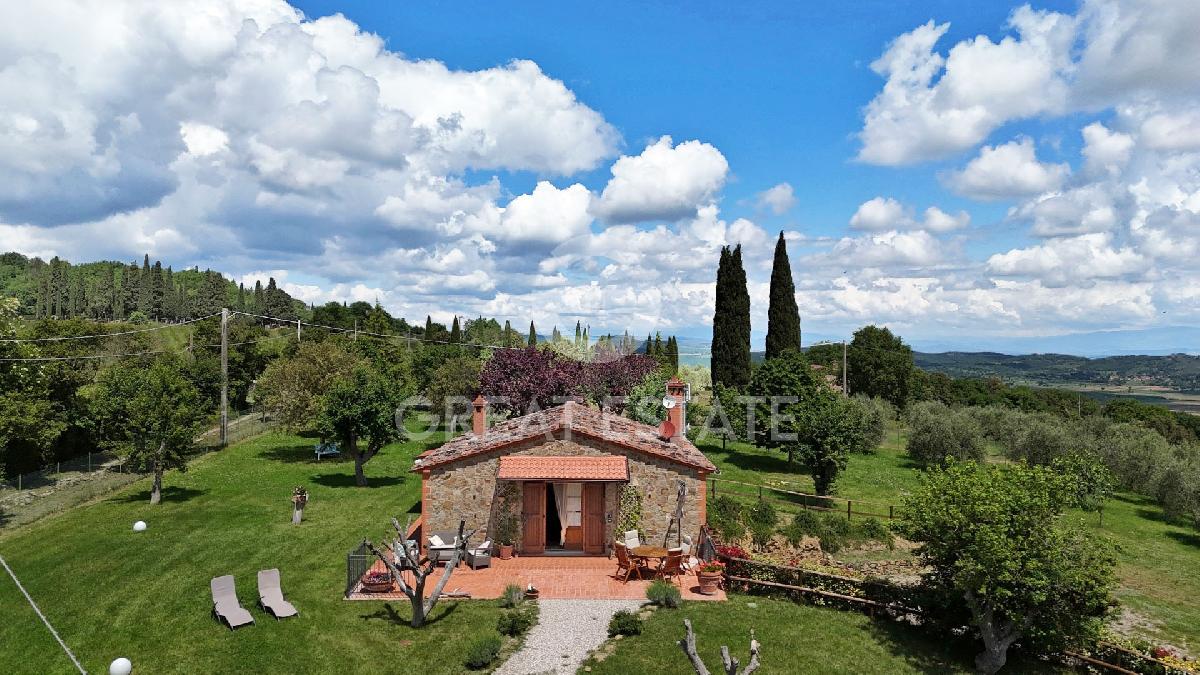 3 bedrooms House in Sinalunga, Italy No. 291779