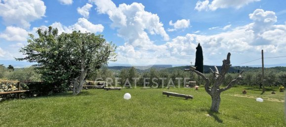 3 bedrooms House in Sinalunga, Italy No. 291779 22