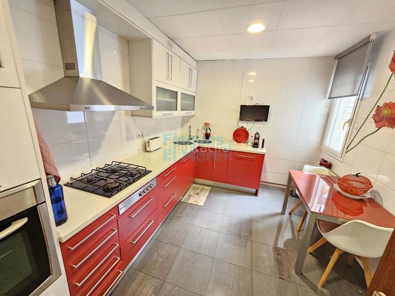 Квартира с 3 спальнями в Лерида, Испания № 113193