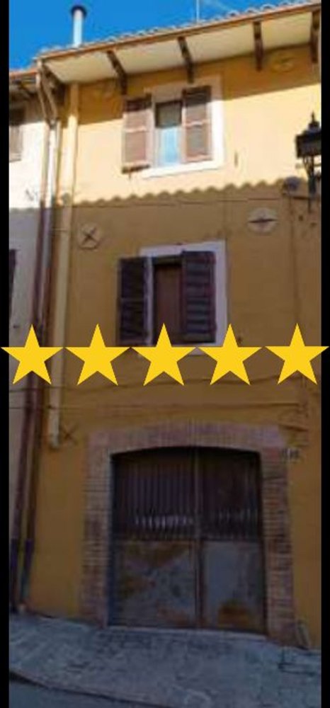 5 chambres Appartement à Camerino, Italy No. 315294