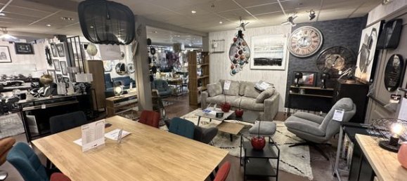 Коммерческая недвижимость 550м² в Ангулем, Франция № 311189 15