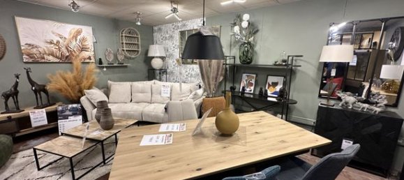 Коммерческая недвижимость 550м² в Ангулем, Франция № 311189 12