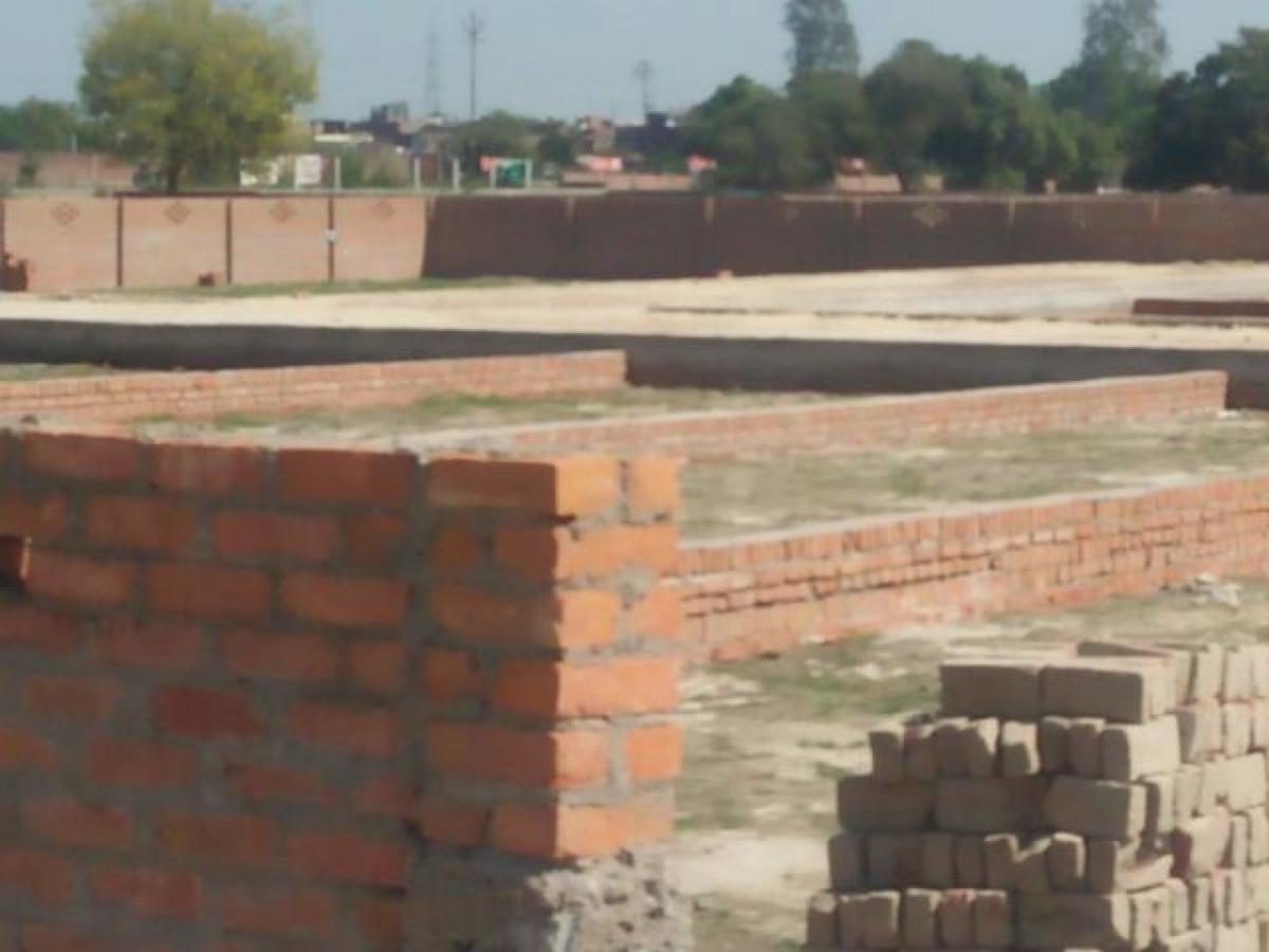  Land in Kanpur, India No. 30531