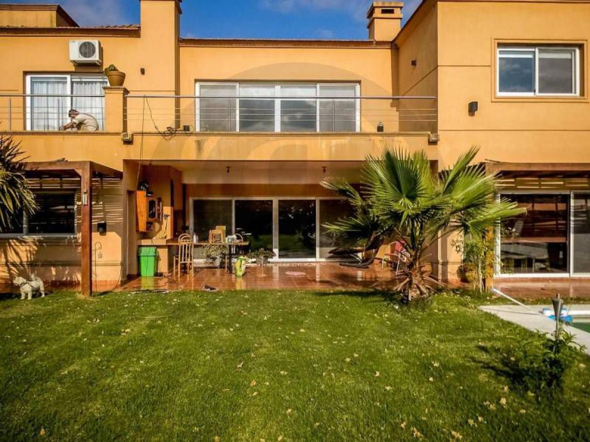 5 bedrooms House in Pilar, Argentina No. 54808