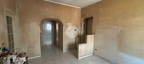 3-Zimmer Wohnung in Naples, Italy, Nr. 61886 4