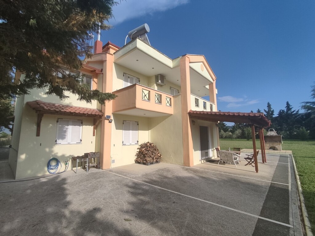 Коммерческая недвижимость с 5 спальнями в Vasilika, Греция № 3154