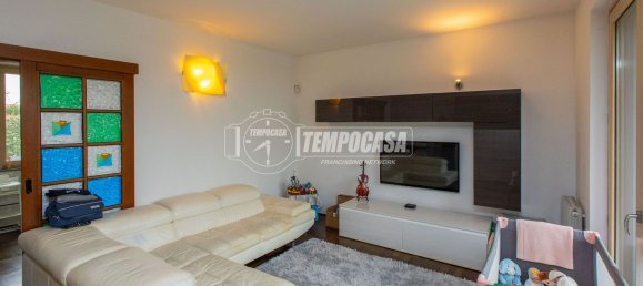 3غرفة منزل في Arconate, Italy رقم 4963 4