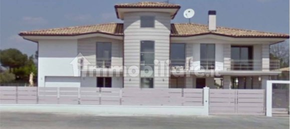4 bedrooms Villa in Sant'Egidio alla Vibrata, Italy No. 259237 4
