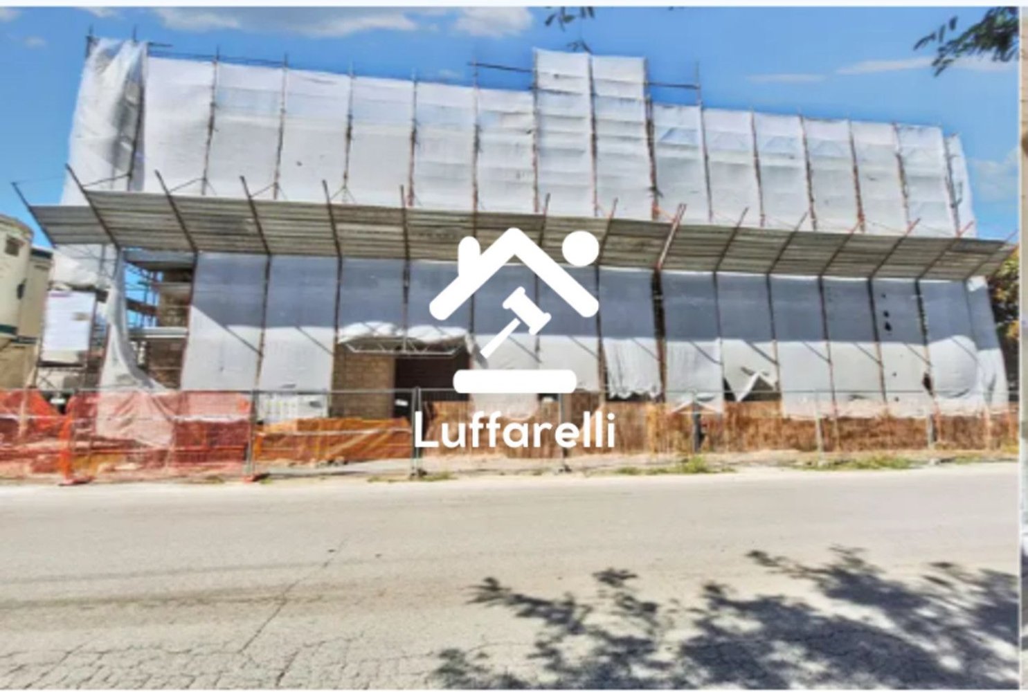 256m² Commercial property in Monte Castello di Vibio, Italy No. 37921