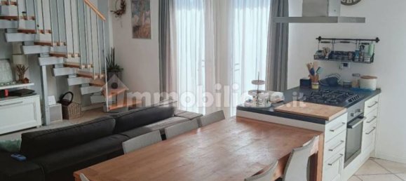 3 bedrooms Duplex in Resana, Italy No. 341670 2