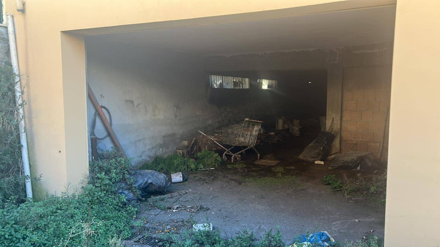 220m² Garage in Fonte Nuova, Italy No. 368719