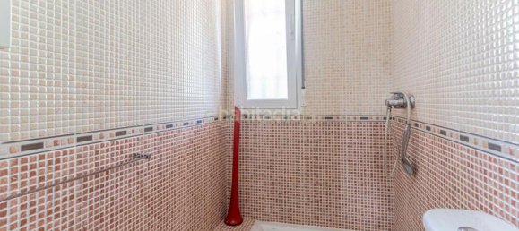 4 غرف نوم منزل في Granada, Spain رقم 166725 3