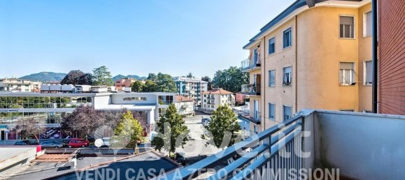 3 rooms Apartment in Varese, Italy No. 262902 12