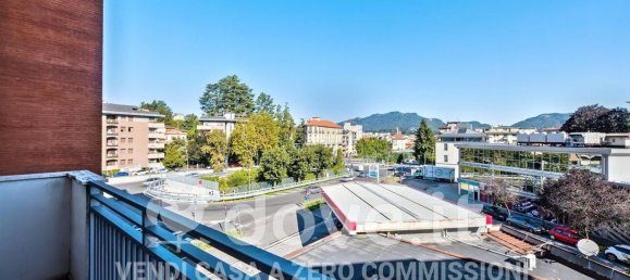 3 rooms Apartment in Varese, Italy No. 262902 11
