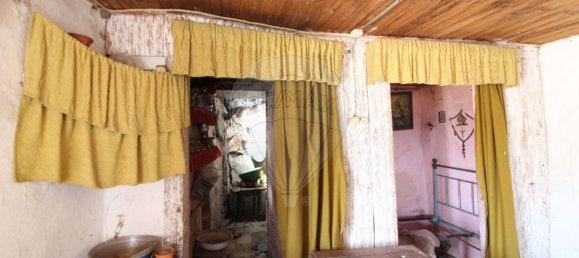 3 Schlafzimmer Haus in Belmonte, Portugal, Nr. 175614 8