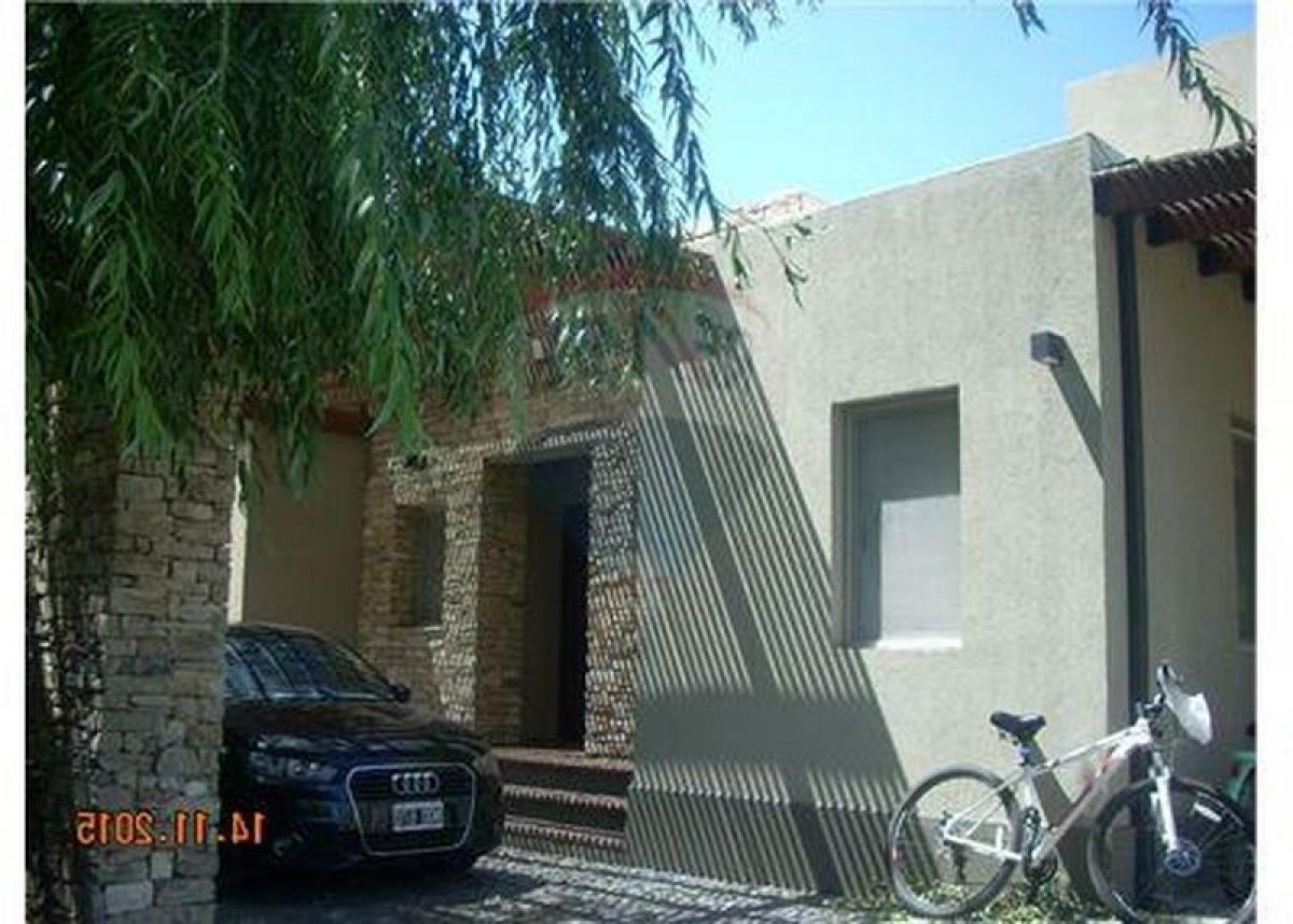 Casa T4 em Pilar, Argentina N.º 18626