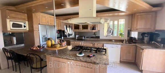 6 rooms House in Nice, France No. 339439 4