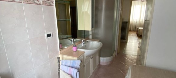 4-salle Appartement à Carmagnola, Italy No. 82346 13