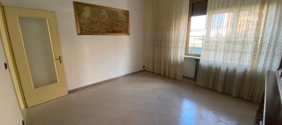4-salle Appartement à Carmagnola, Italy No. 82346 39