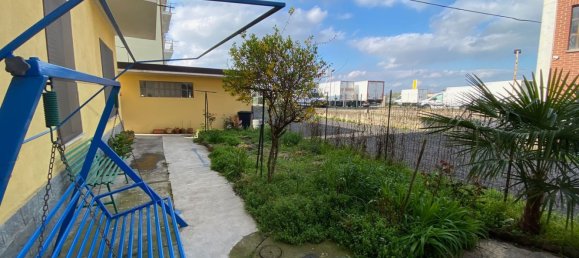 4-salle Appartement à Carmagnola, Italy No. 82346 43