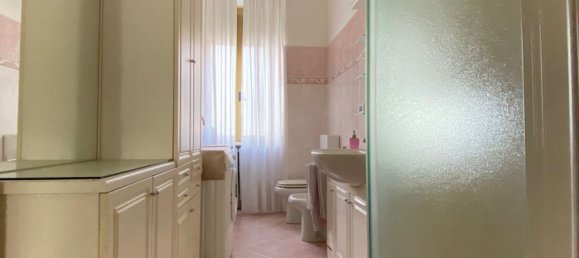 4-salle Appartement à Carmagnola, Italy No. 82346 11