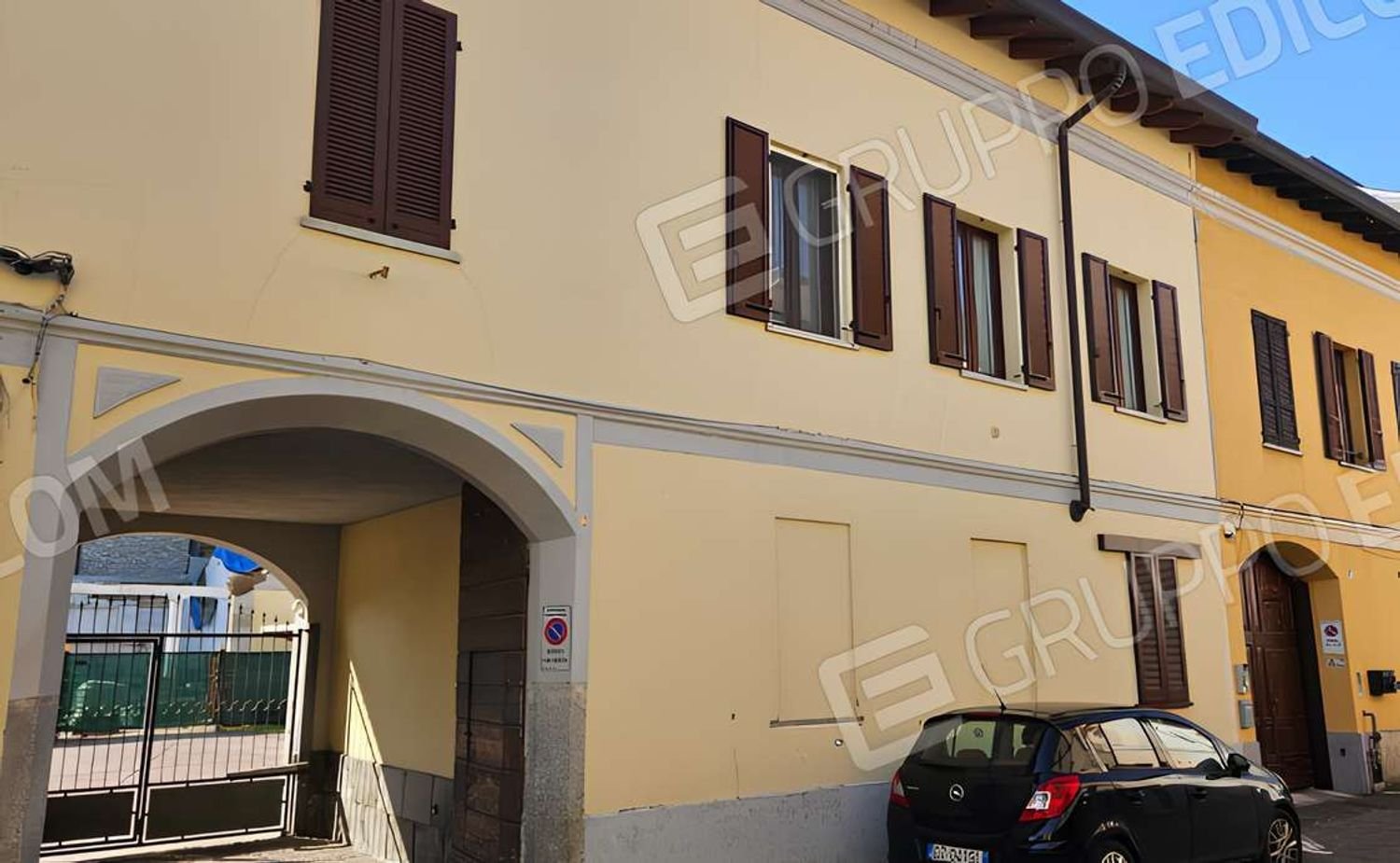 Apartamento de 2 divisões em Busto Arsizio, Italy N.º 288358