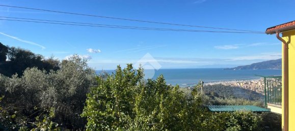 3 Schlafzimmer Wohnung in Lavagna, Italy, Nr. 211511 23