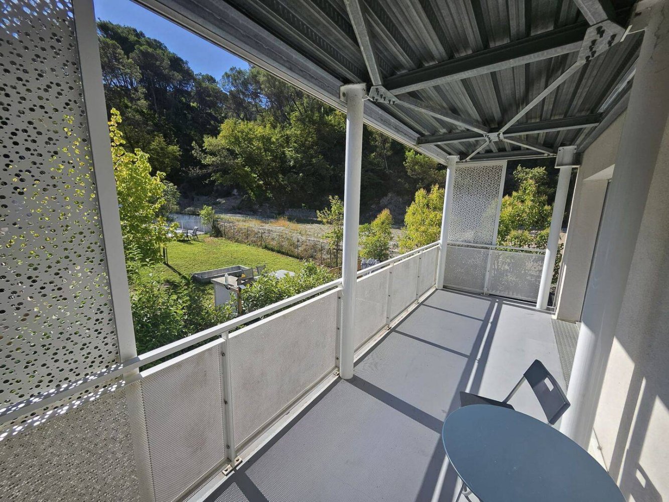 Apartamento de 2 dormitorios en Alpes-Maritimes, France No. 331804