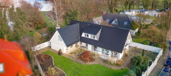 7 rooms Villa in Delmenhorst, Germany No. 22122 2