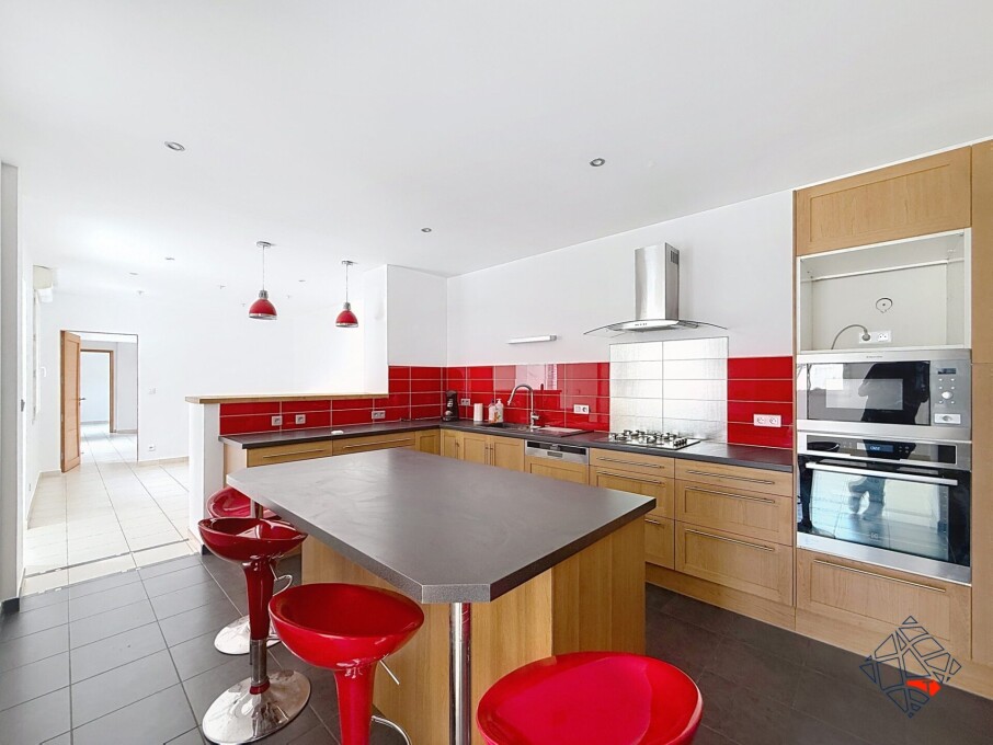 4 bedrooms House in Sotteville-les-Rouen, France No. 340030