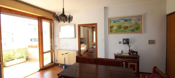 5 bedrooms Apartment in Civitanova Marche, Italy No. 351503 3