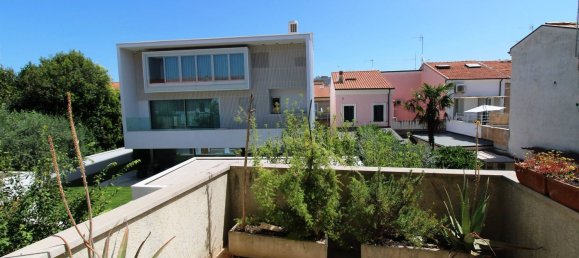 5 bedrooms Apartment in Civitanova Marche, Italy No. 351503 10