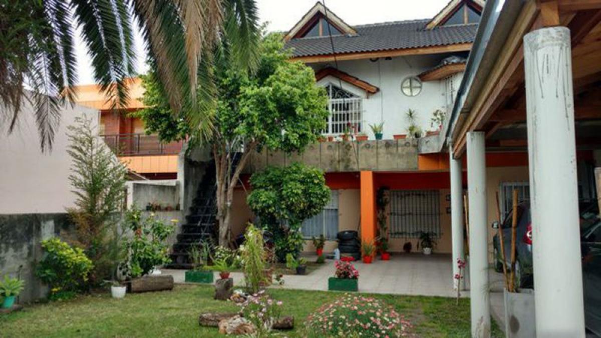 6 bedrooms House in Bermudez, Argentina No. 3180