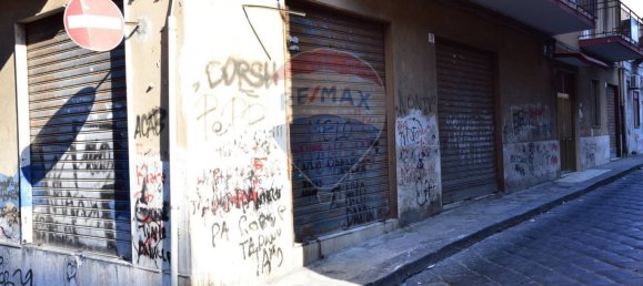 294m² Commercial property in Catania, Italy No. 52559 4