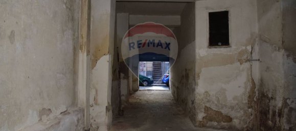 294m² Commercial property in Catania, Italy No. 52559 13