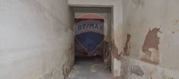 294m² Commercial property in Catania, Italy No. 52559 14