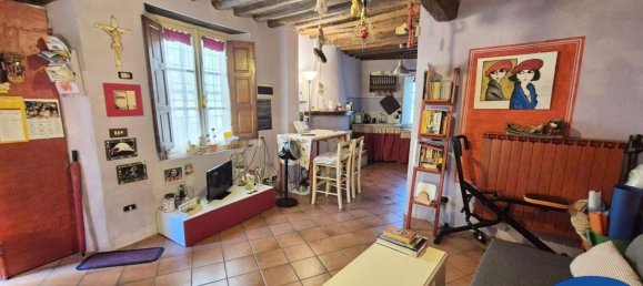 5 bedrooms House in Pescaglia, Italy No. 340762 2