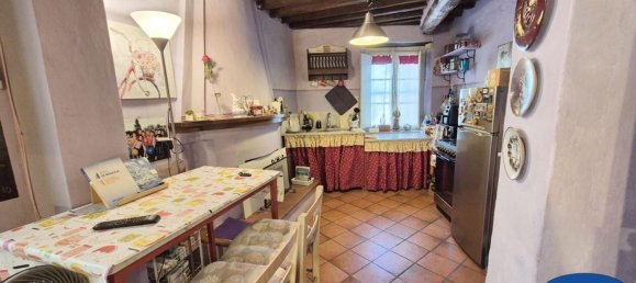 5 bedrooms House in Pescaglia, Italy No. 340762 8