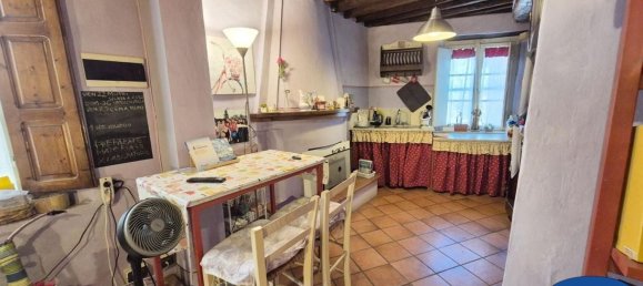 5 bedrooms House in Pescaglia, Italy No. 340762 6